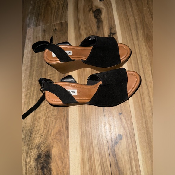 Steven Madden wedge heel - Picture 2 of 7